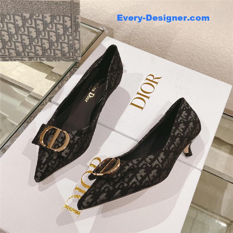 D10r early spring new cat heel shoes