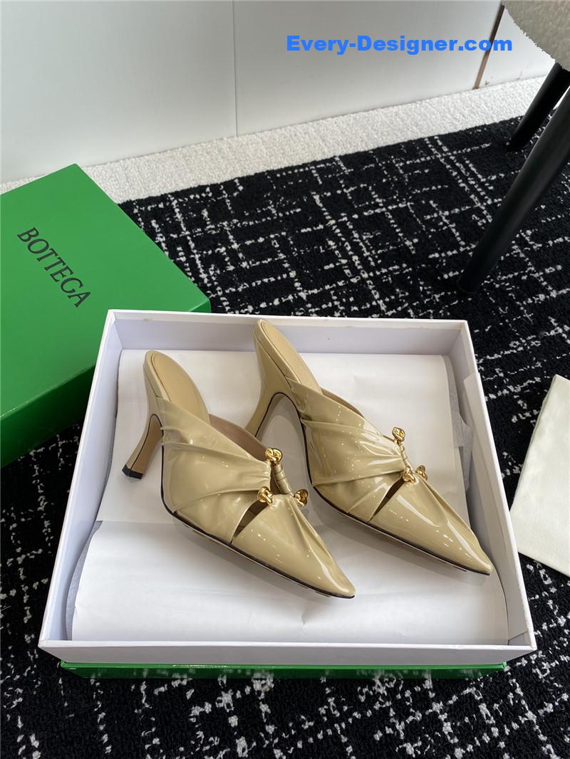 b0tt*ga Ven*ta pre-fall new bunnie mules