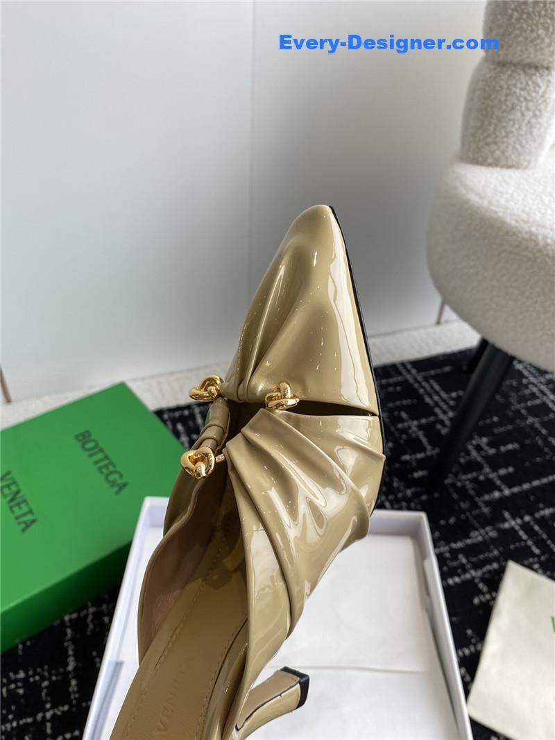b0tt*ga Ven*ta pre-fall new bunnie mules