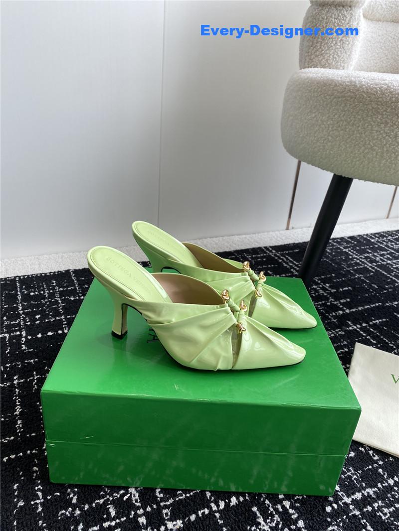 b0tt*ga Ven*ta pre-fall new bunnie mules