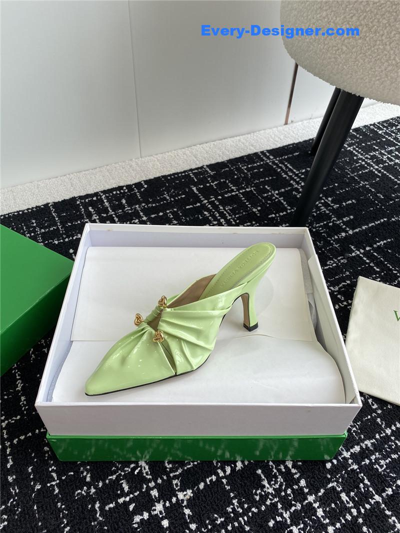 b0tt*ga Ven*ta pre-fall new bunnie mules