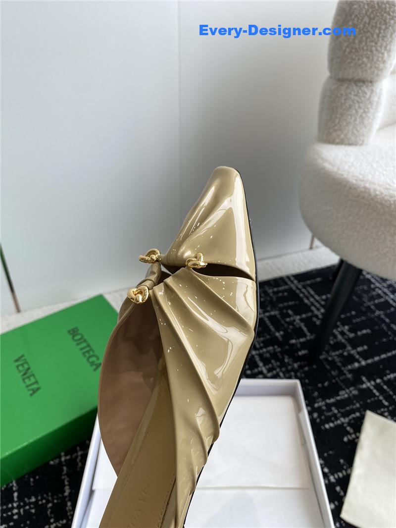 b0tt*ga Ven*ta pre-fall new bunnie mules