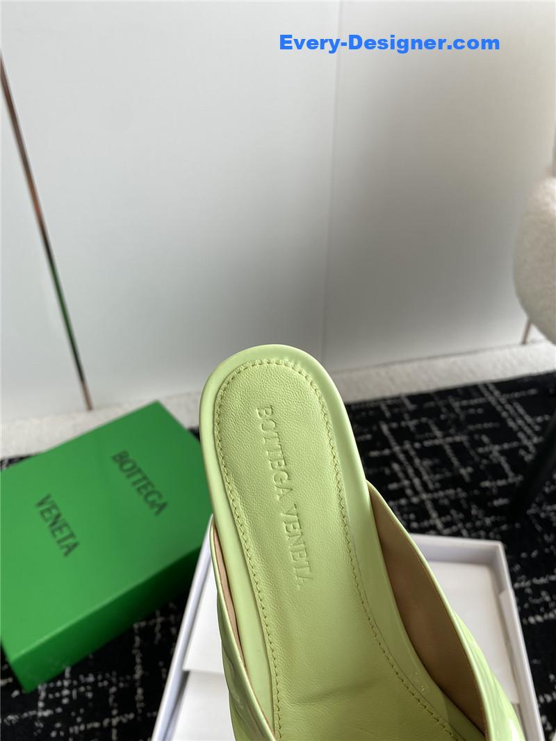 b0tt*ga Ven*ta pre-fall new bunnie mules