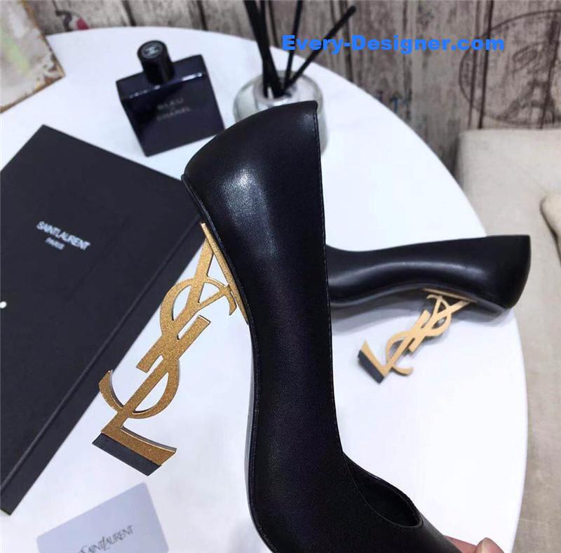 Y51 classic Y51 logo heel pumps