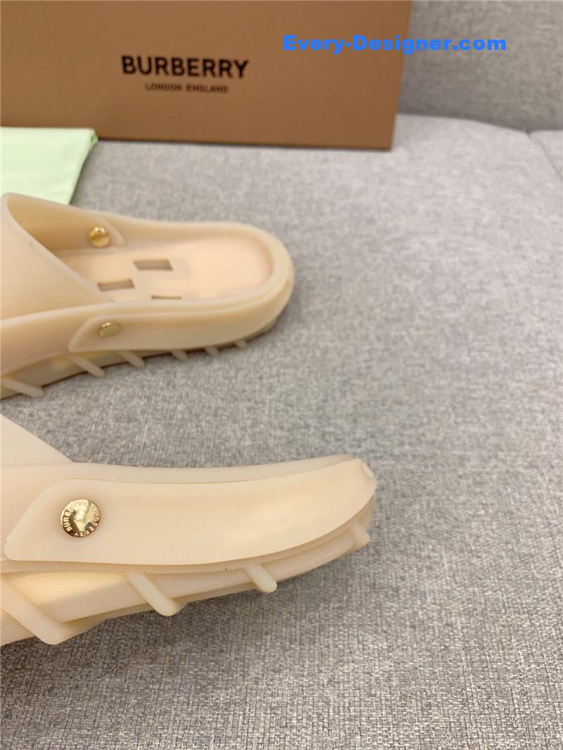 Bv*b*rry new hollow slippers