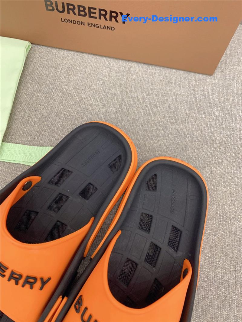 Bv*b*rry new hollow slippers