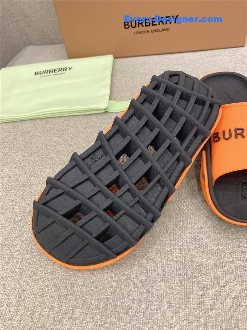 Bv*b*rry new hollow slippers