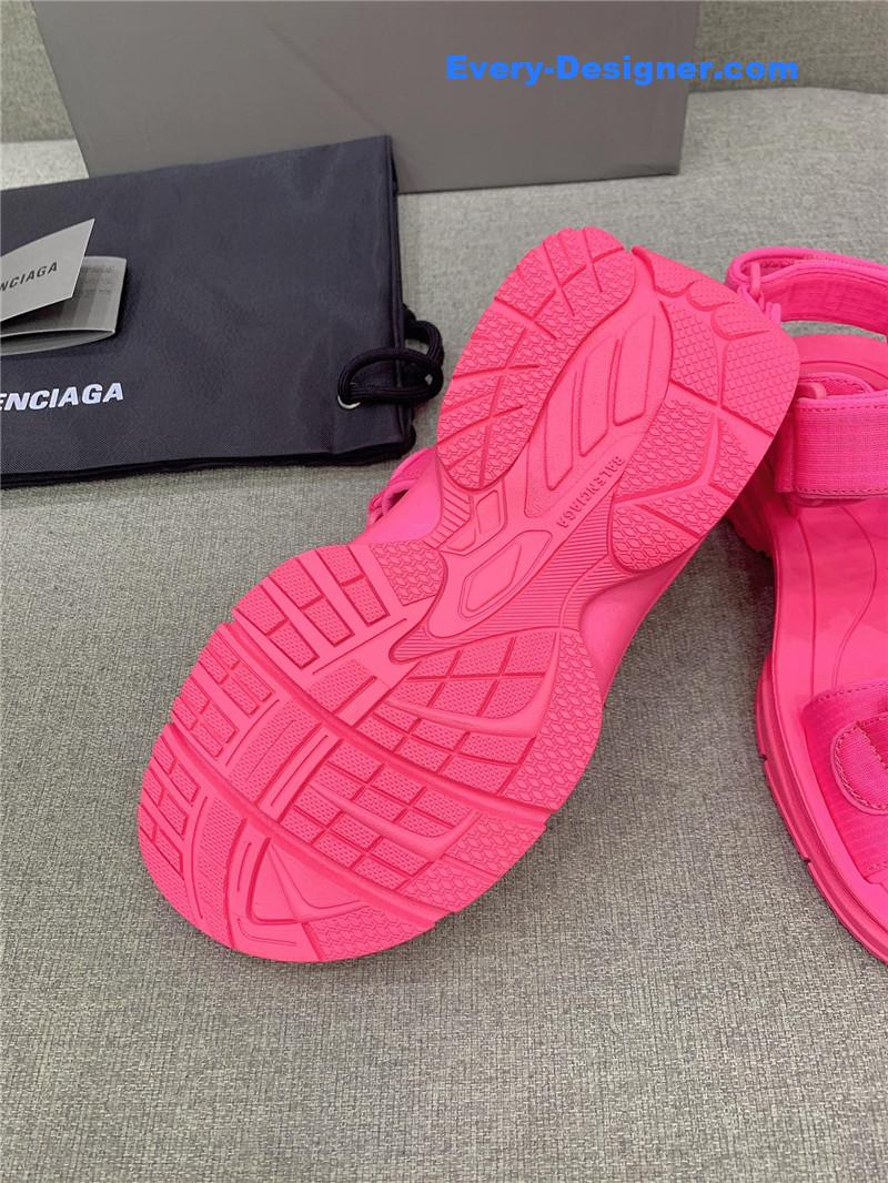 Ba1en*iaga new velcro sandals