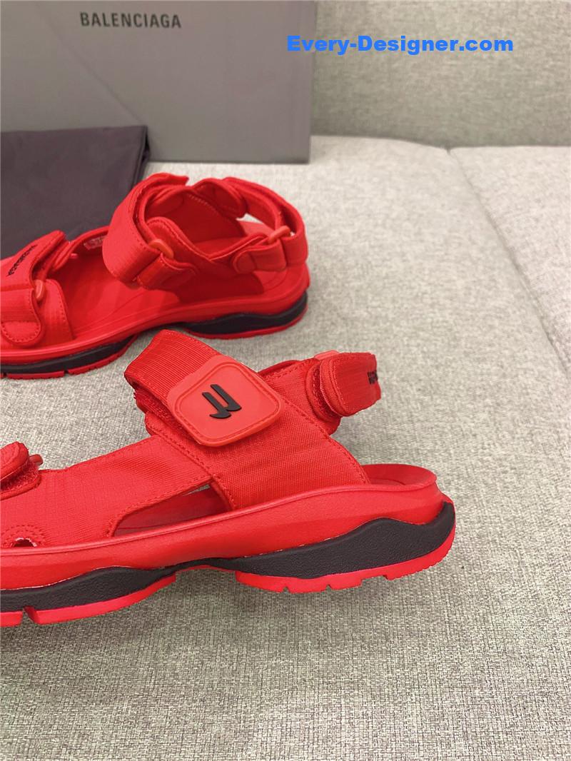 Ba1en*iaga new velcro sandals