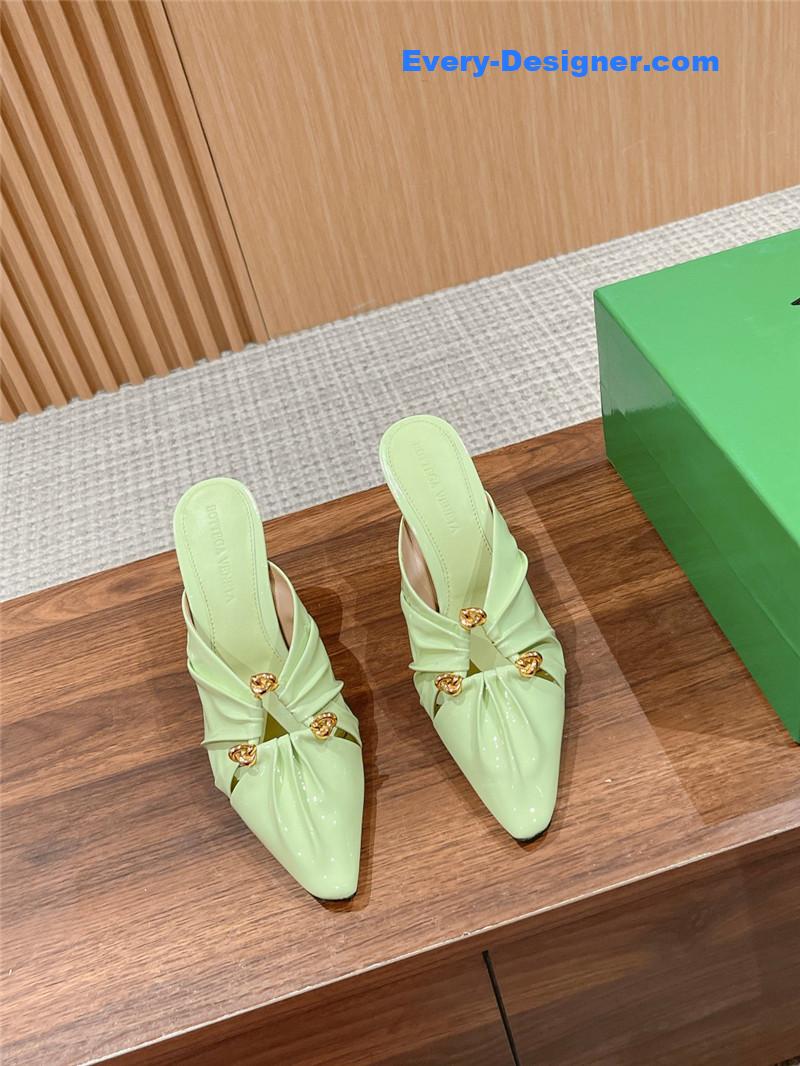 b0tt*ga Ven*ta bunnie mules