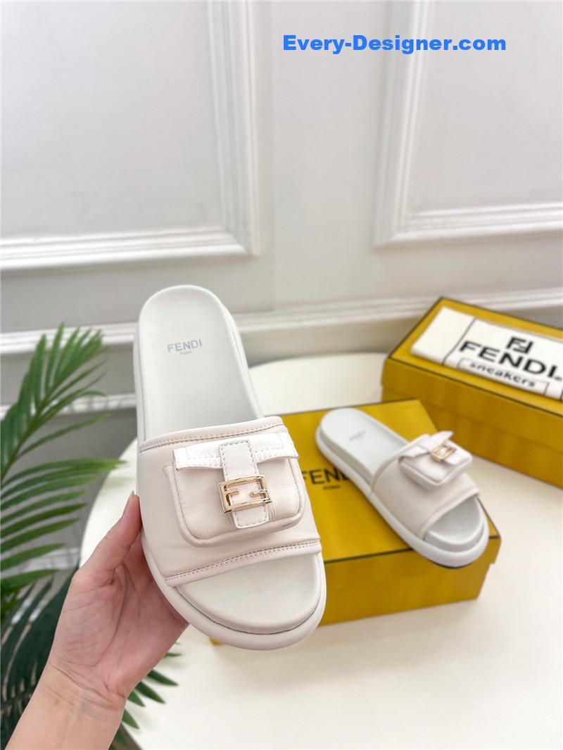 F**di pocket casual slippers