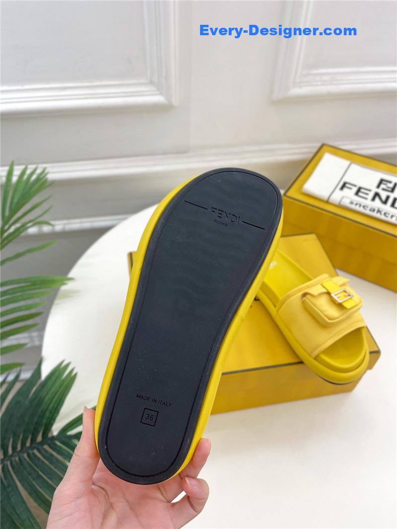 F**di pocket casual slippers
