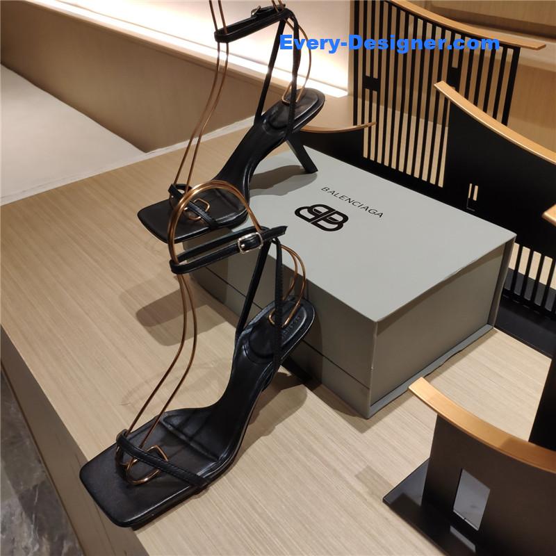 Ba1en*iaga square toe sandals
