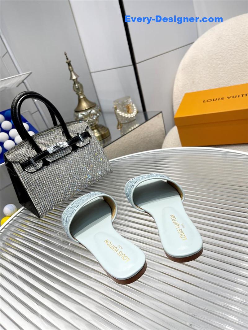 l0vis Vvtt0n lv catwalk flat slippers