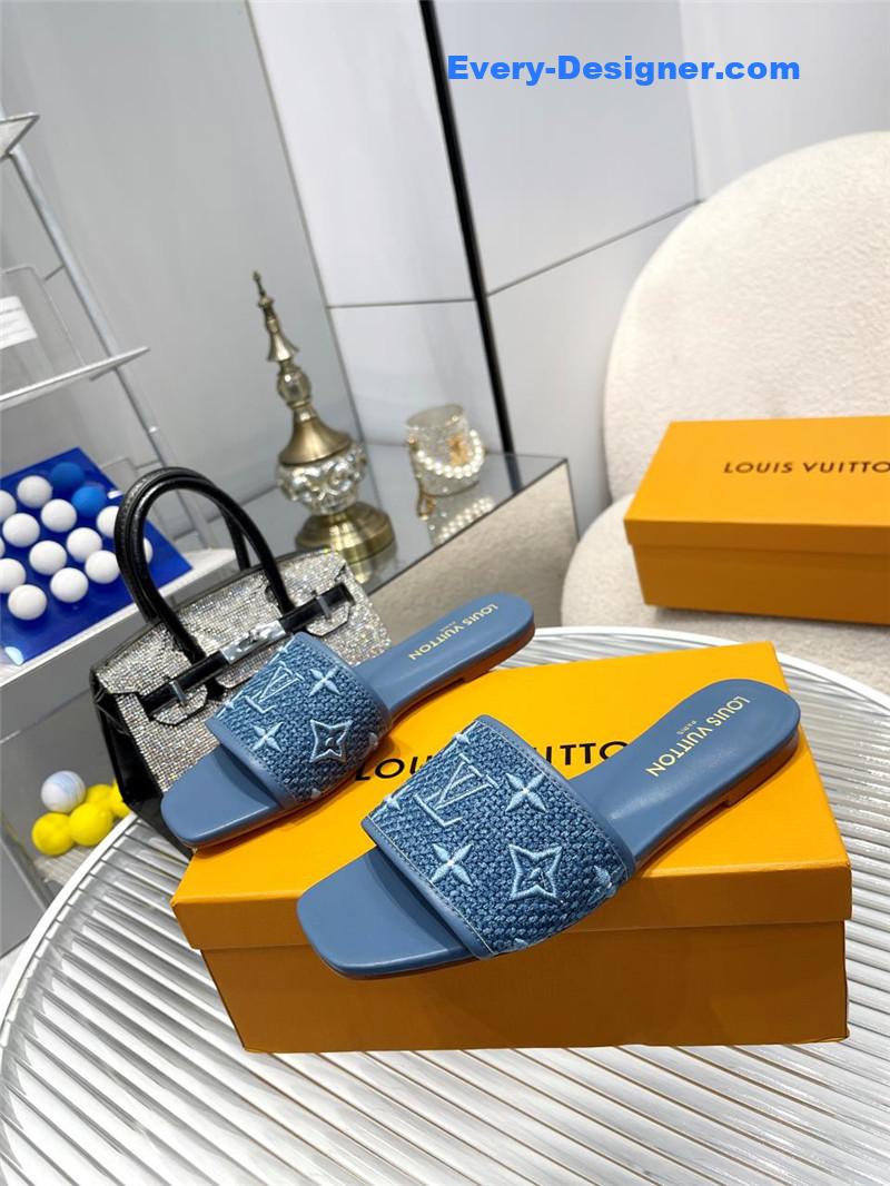l0vis Vvtt0n lv catwalk flat slippers