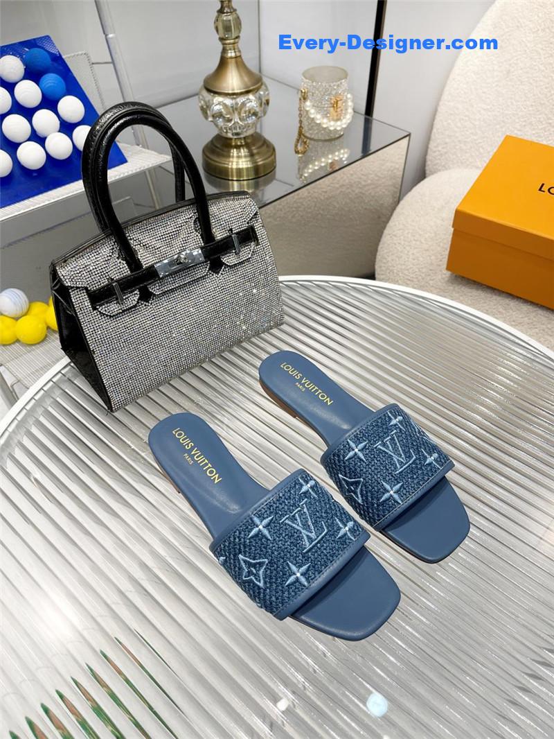 l0vis Vvtt0n lv catwalk flat slippers