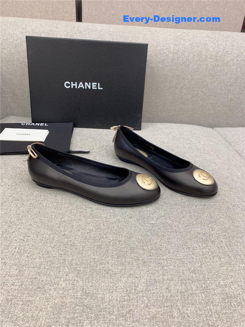 CC vintage flat shoes