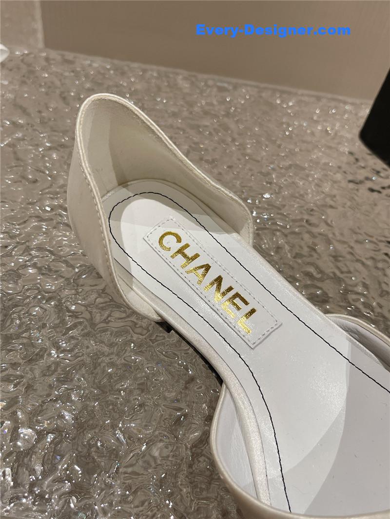 cc explosion D1am0nd buckle hollow sandals