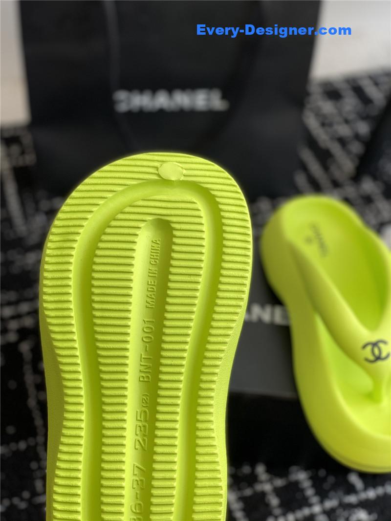 CC explosive style muffin sandals and slippers