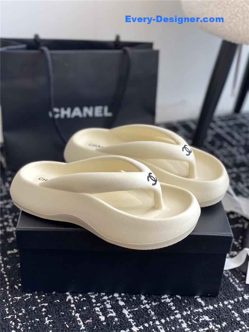 CC explosive style muffin sandals and slippers