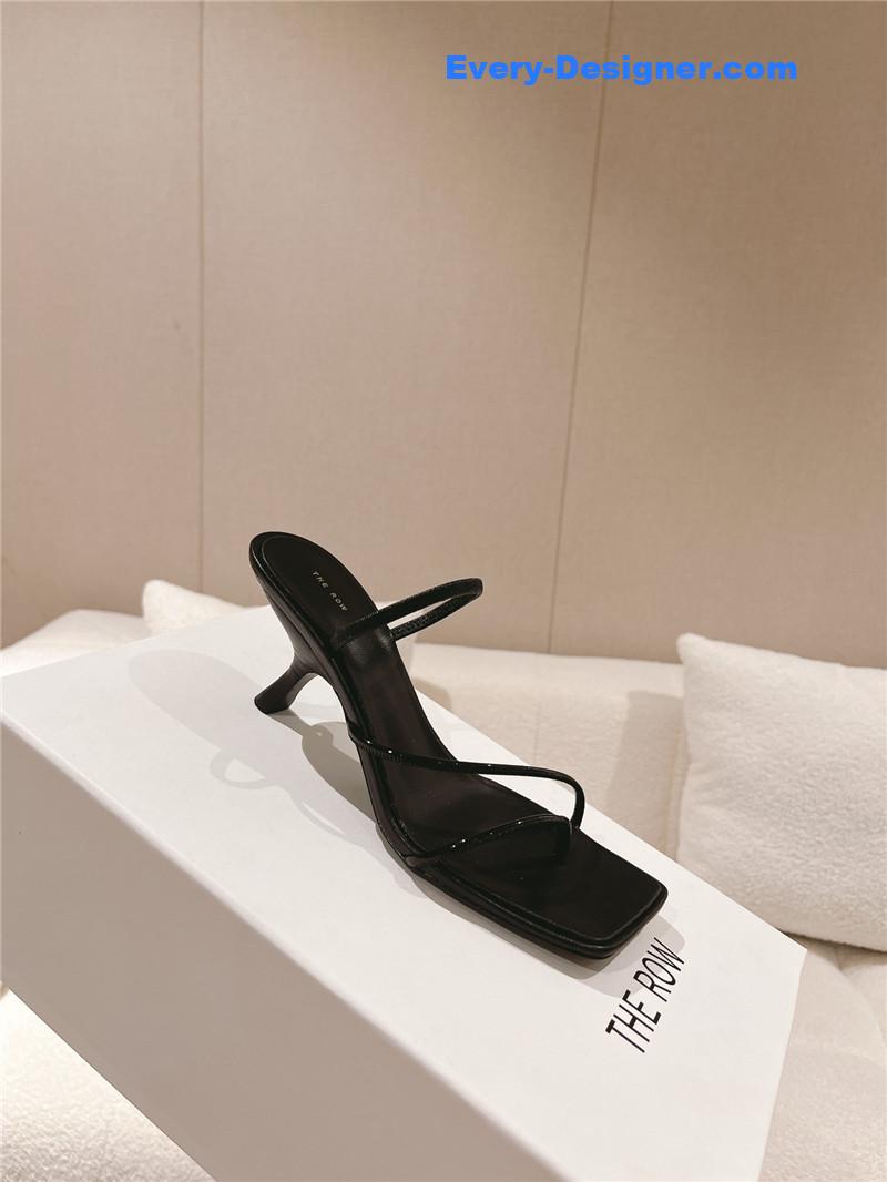 The R0w fake platform casual sandals