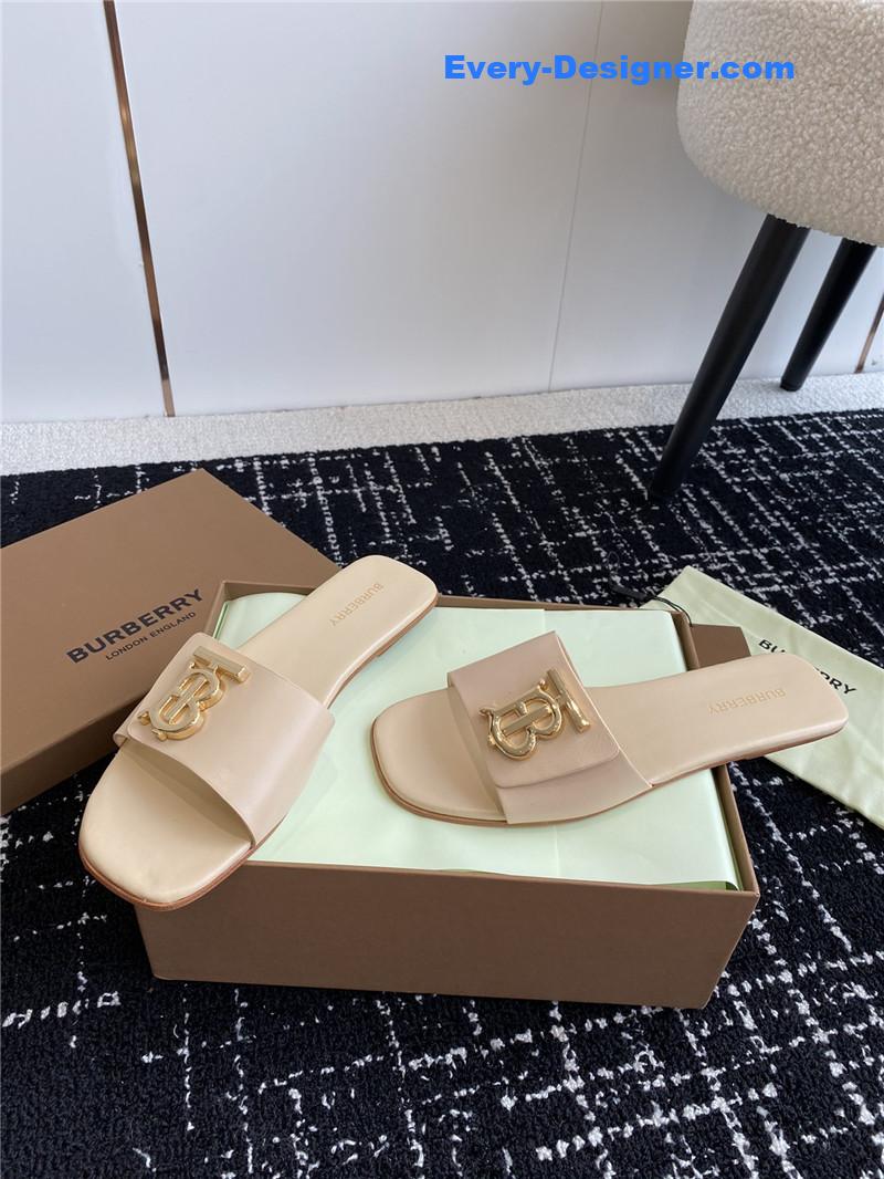 Bv*b*rry new slippers