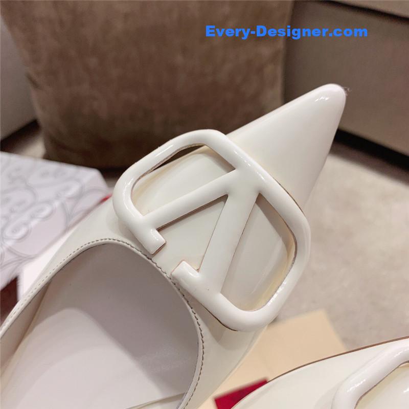 Va1e*ntin0 v logo slip-ons