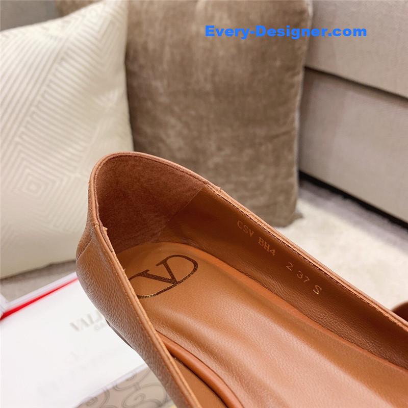 Va1e*ntin0 v logo slip-ons