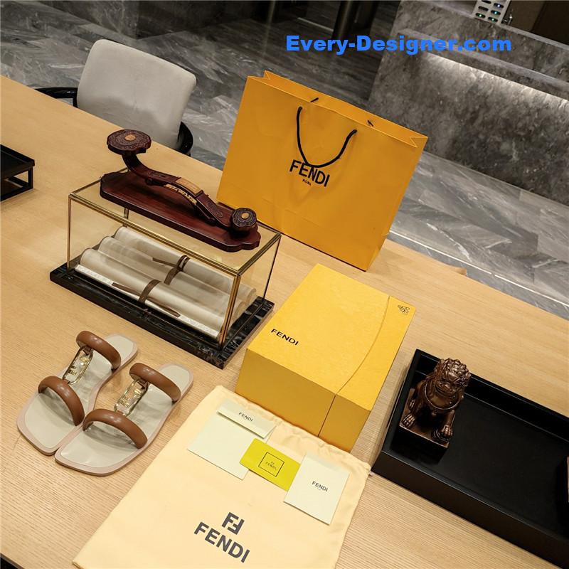 F**di flat beach sandals