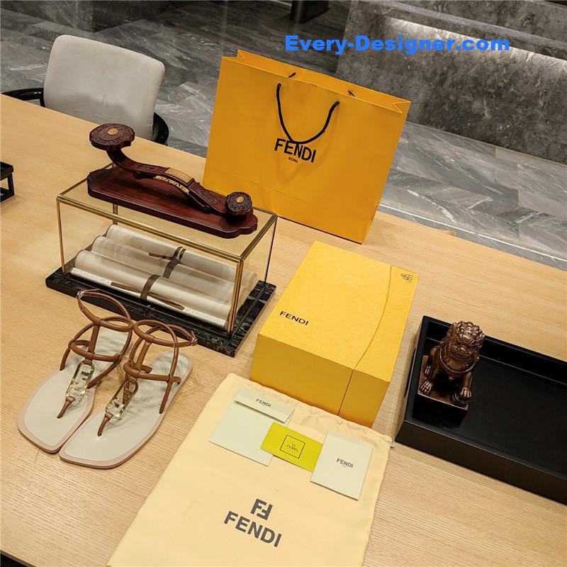 F**di flat beach sandals