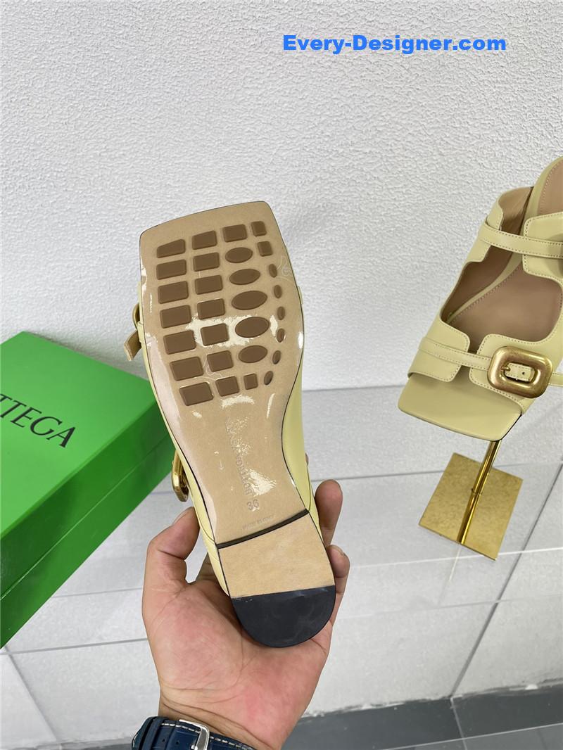 b0tt*ga Ven*ta double hardware slides