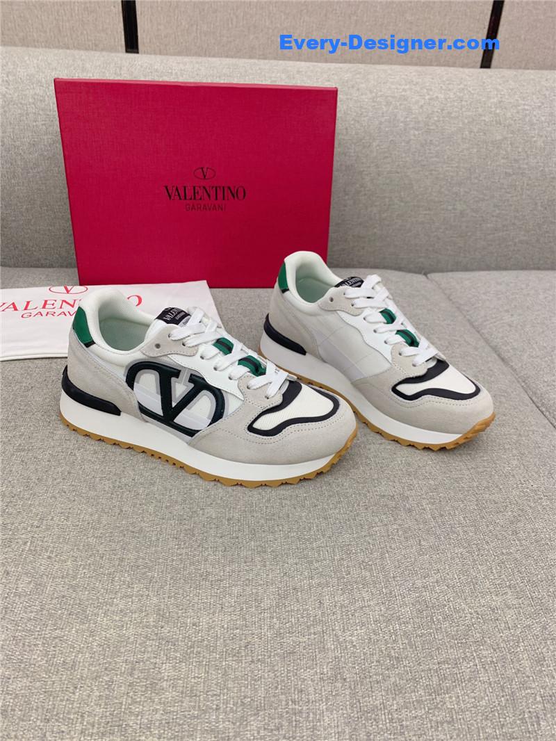 Va1e*ntin0 new sneakers