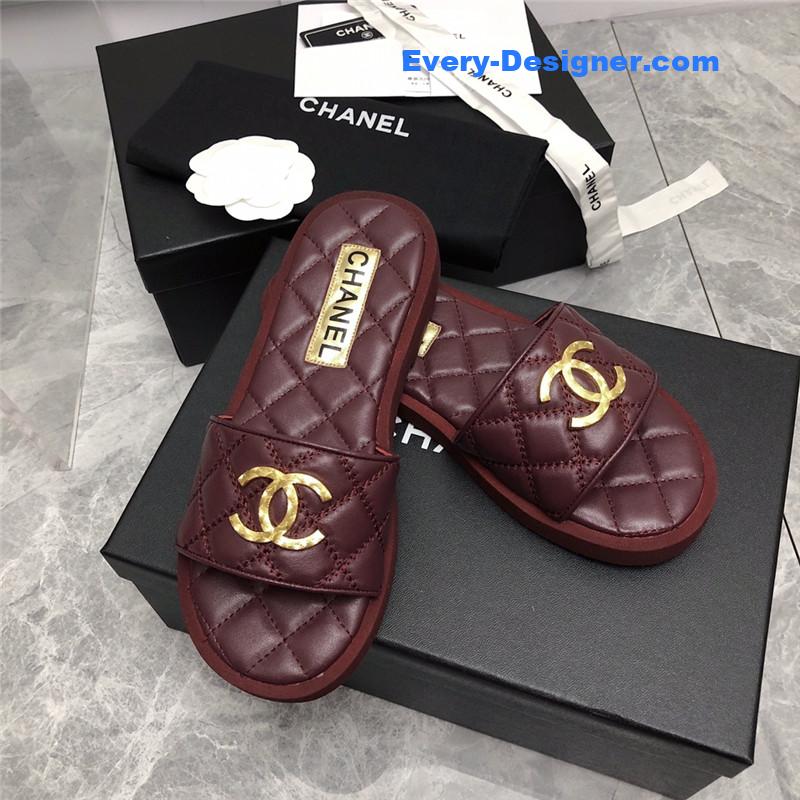 CC explosion Iogo sandals