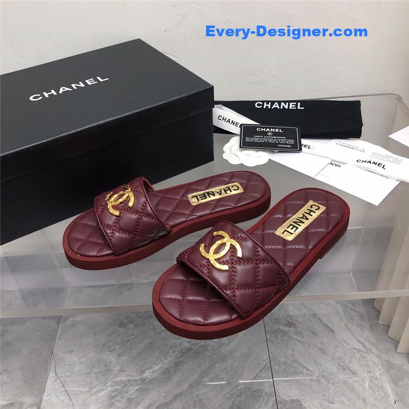 CC explosion Iogo sandals
