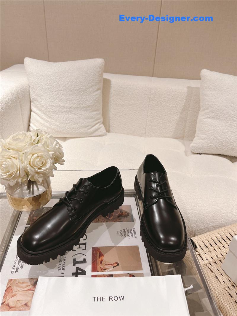 The R0w vintage square toe platform shoes