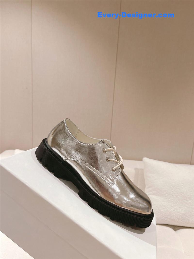 The R0w vintage square toe platform shoes