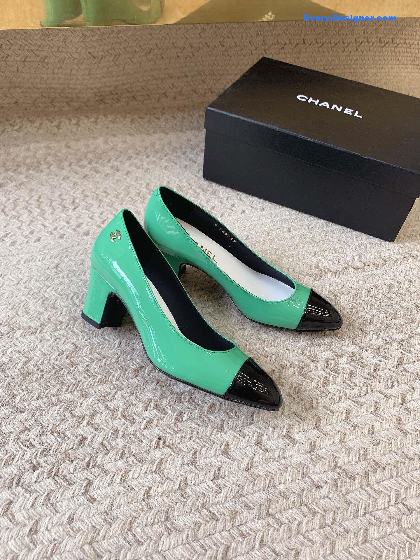 CC new patent leather shoes