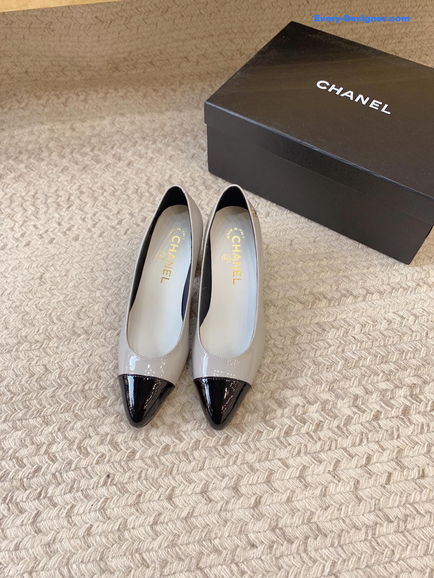 CC new patent leather shoes