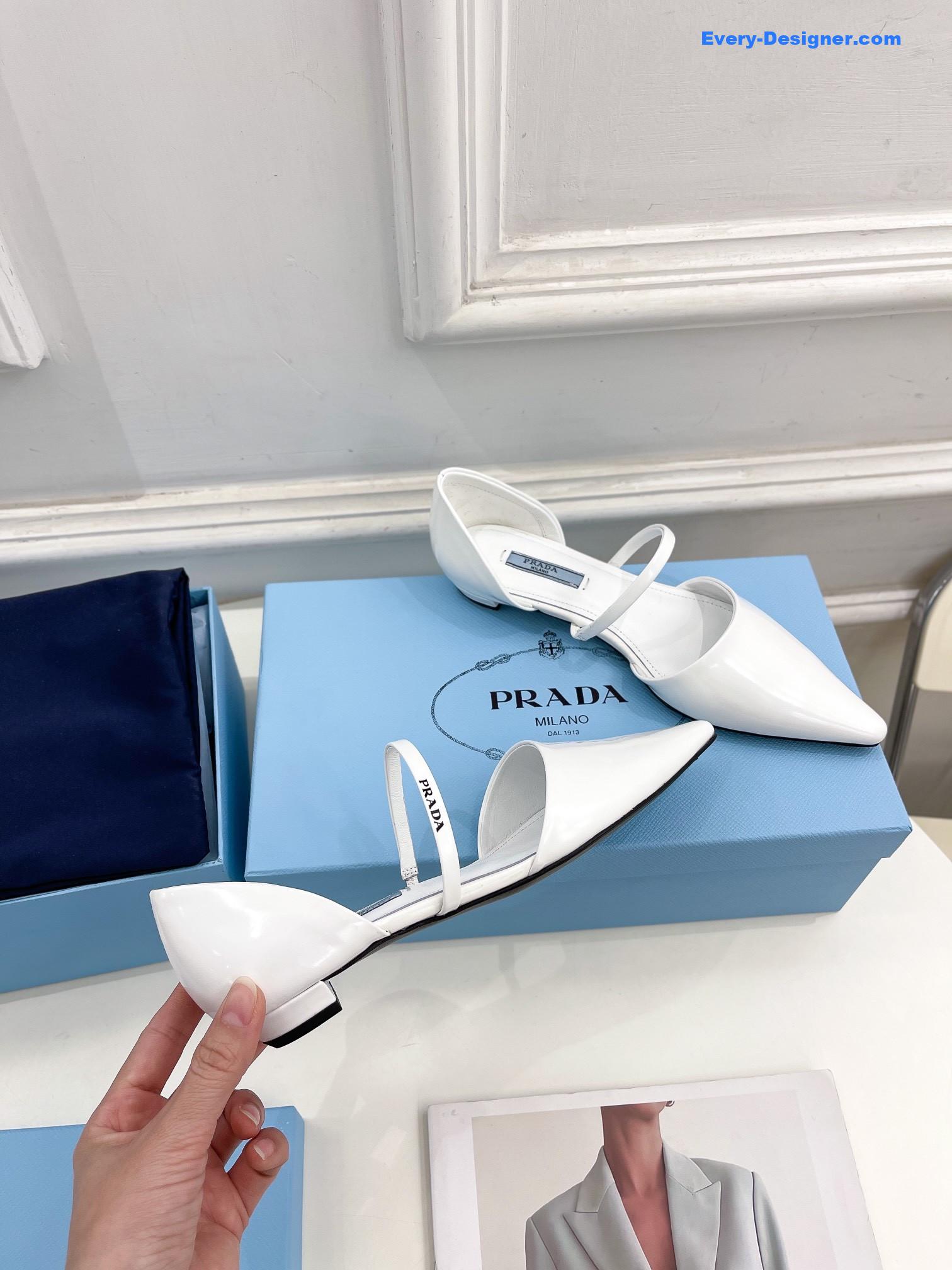 Pra*a catwalk style hollow pointed ballet shoes