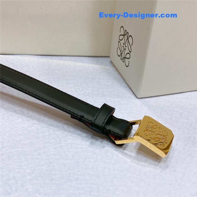 L0ew* narrow belt in smooth calfskin