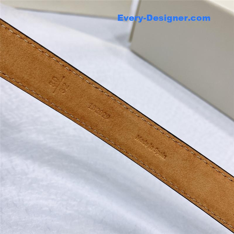 L0ew* narrow belt in smooth calfskin