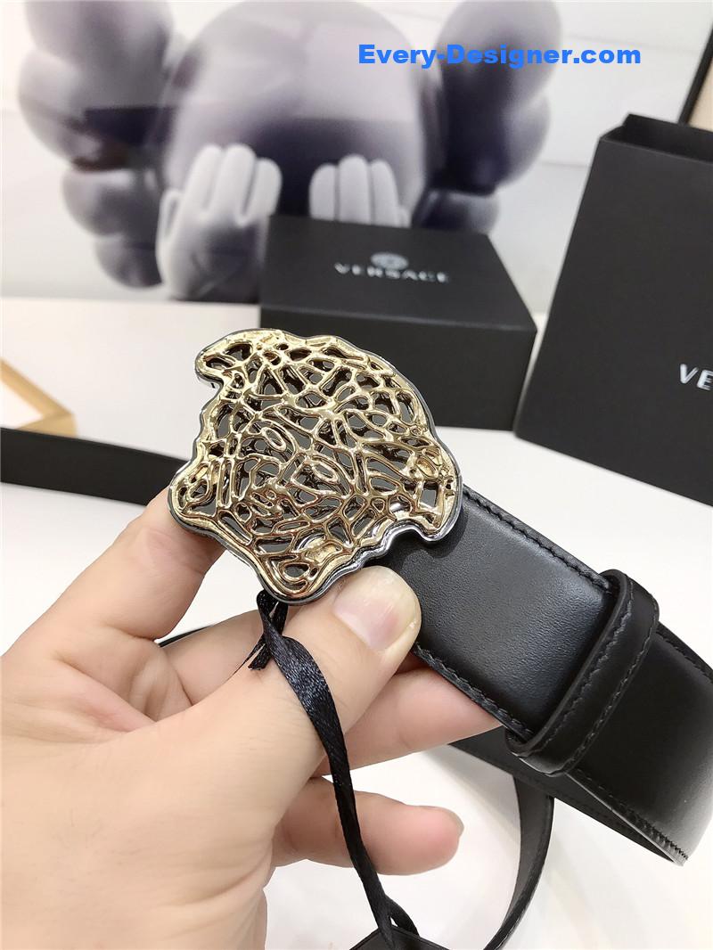 Versace cutout Medusa lam¨¦ buckle belt