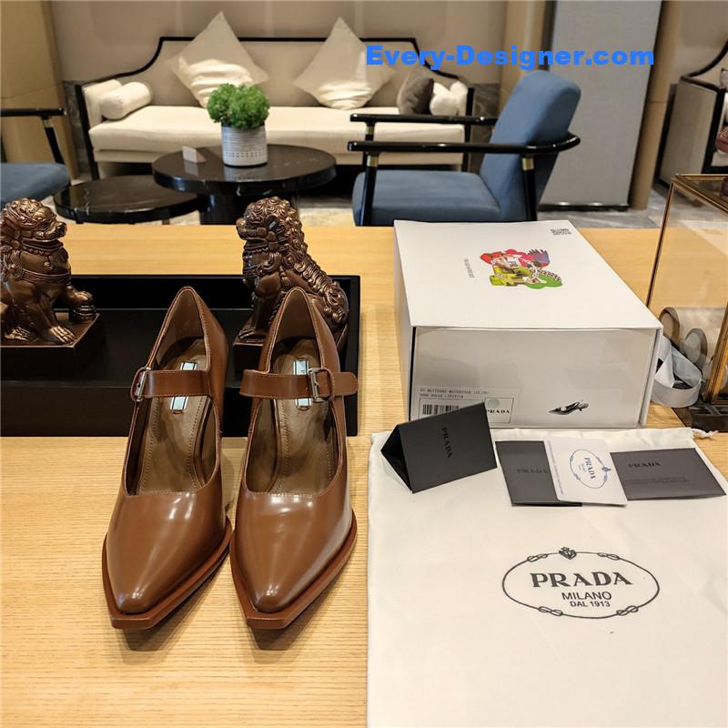 Pra*a wedge shoes