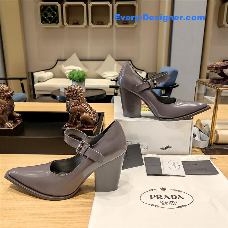 Pra*a wedge shoes