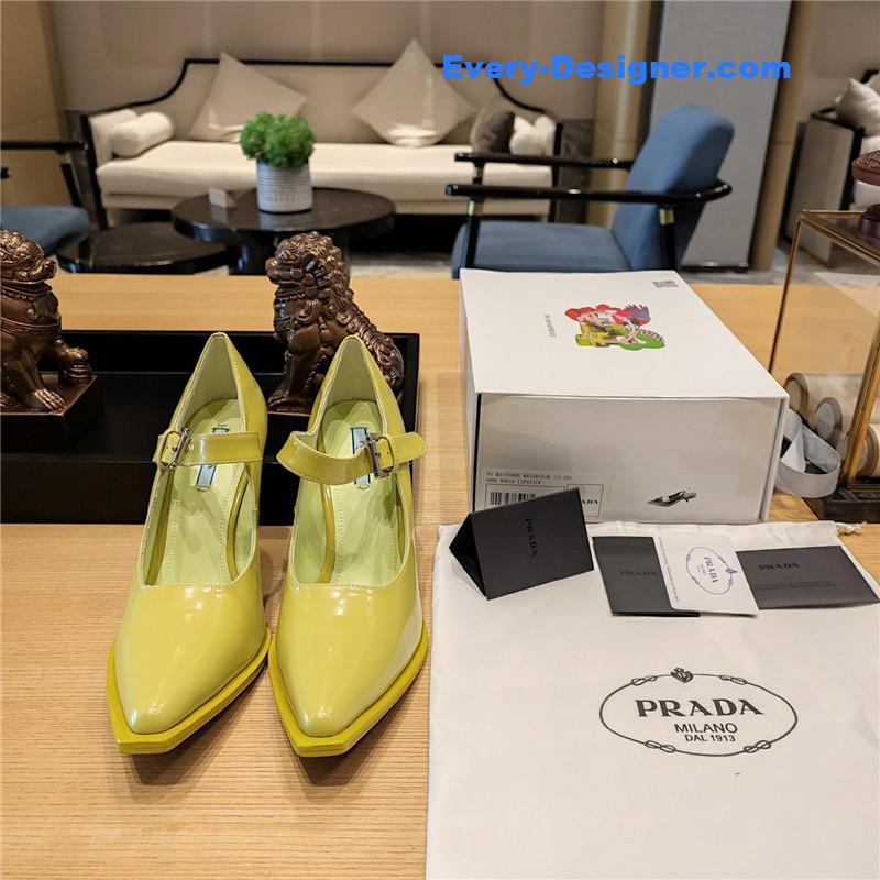 Pra*a wedge shoes