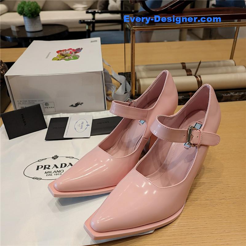 Pra*a wedge shoes