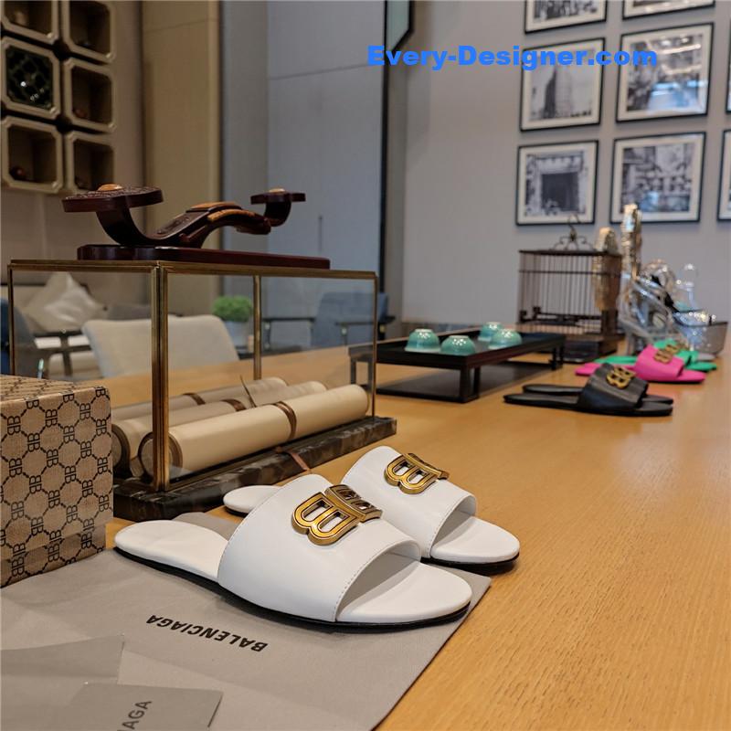 Ba1en*iaga flat heel round toe slide side slides