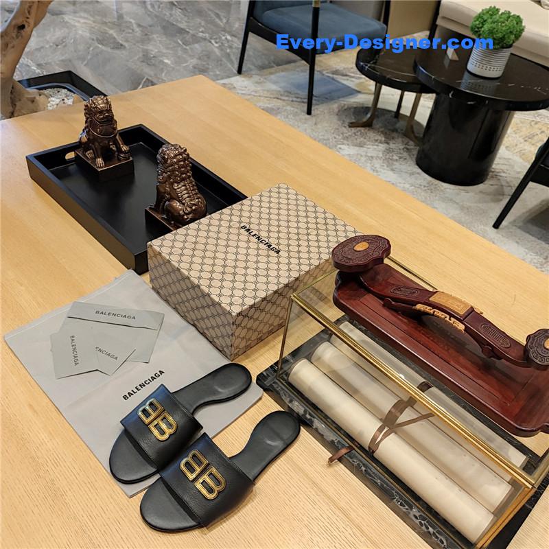Ba1en*iaga flat heel round toe slide side slides
