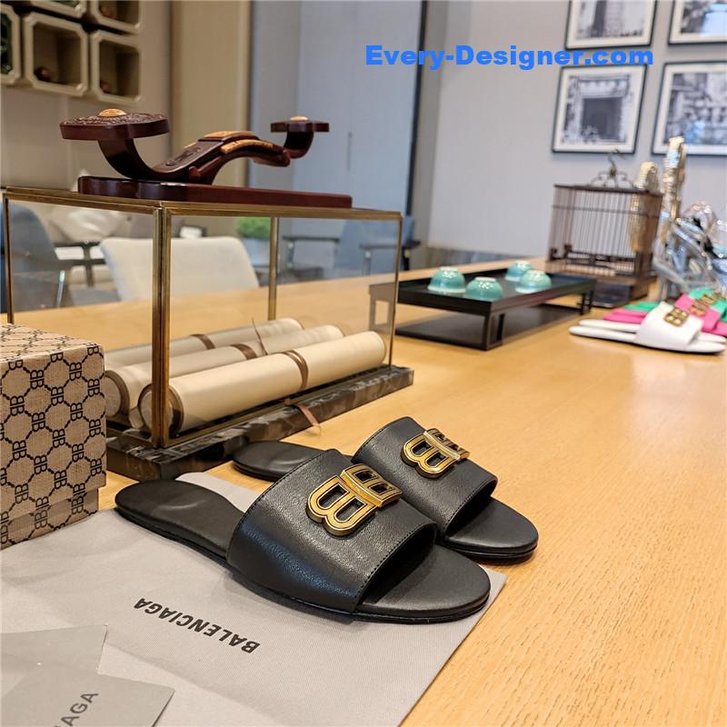 Ba1en*iaga flat heel round toe slide side slides