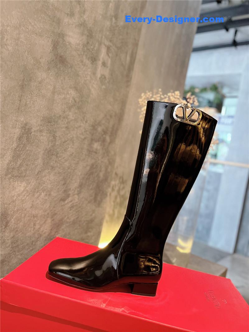 Va1e*ntin0 leather outsole mid boots